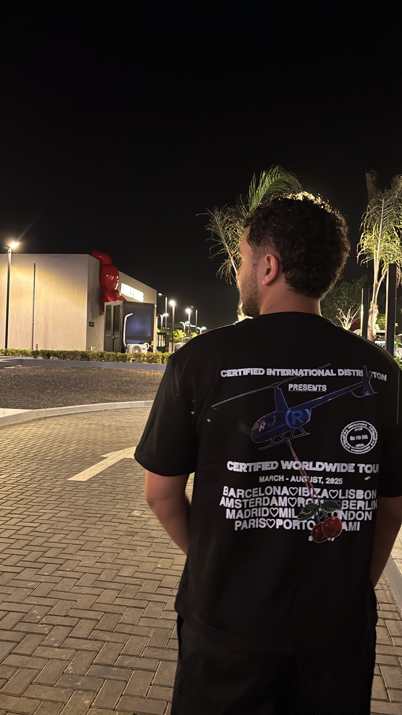Black WORLDWIDE T-SHIRT