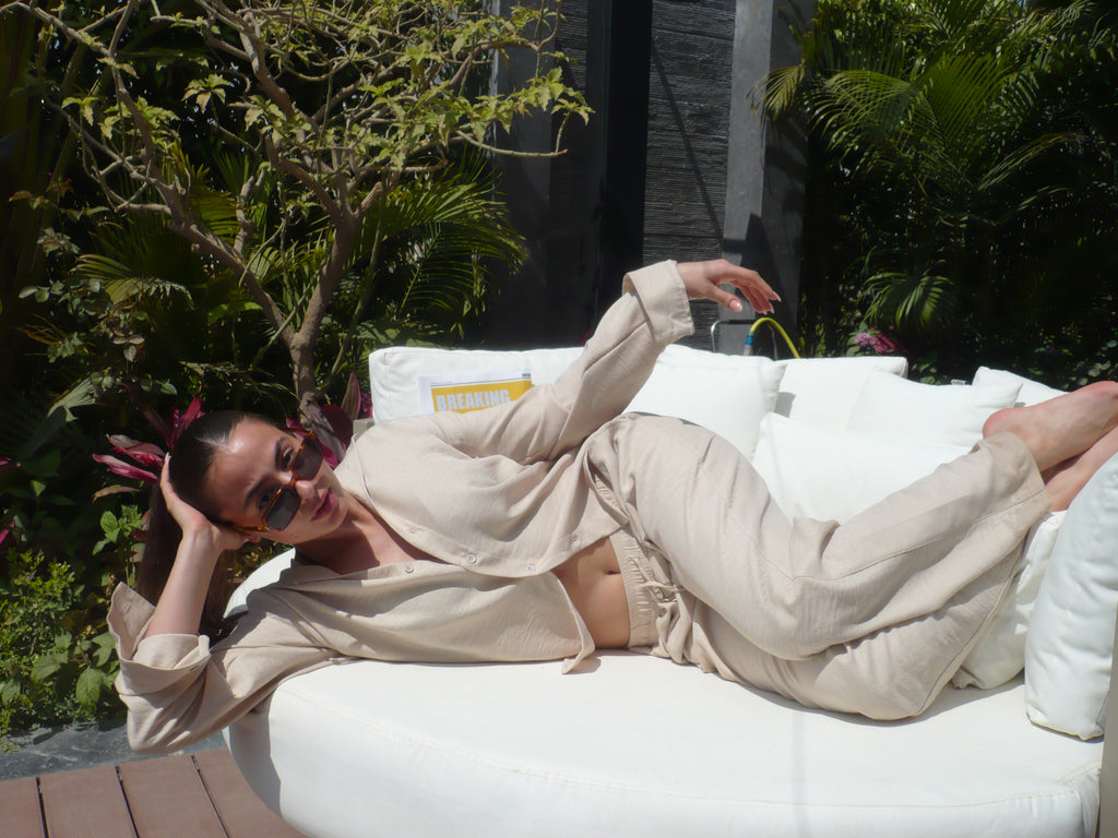 linen pants beige