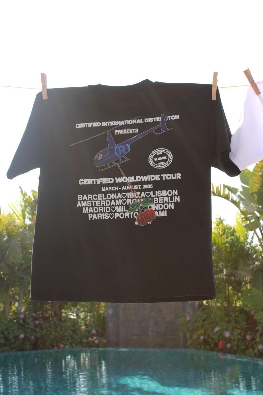 Black WORLDWIDE T-SHIRT